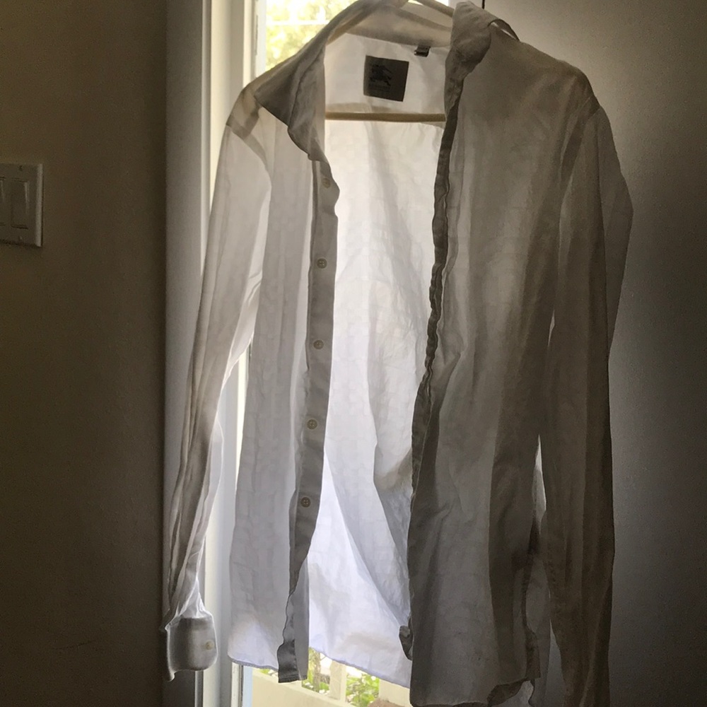 Burberry button down... FLAWLESS